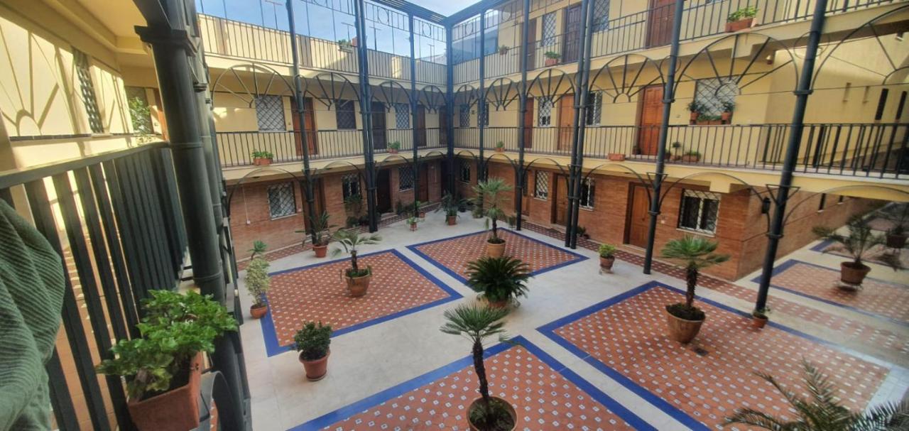 Estudio Sevilla Centro Экстерьер фото
