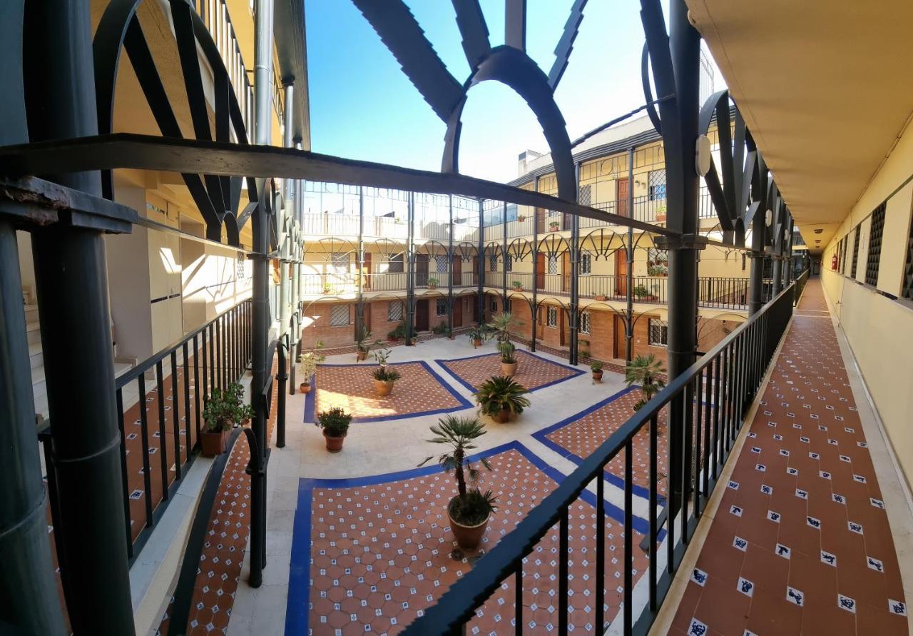 Estudio Sevilla Centro Экстерьер фото